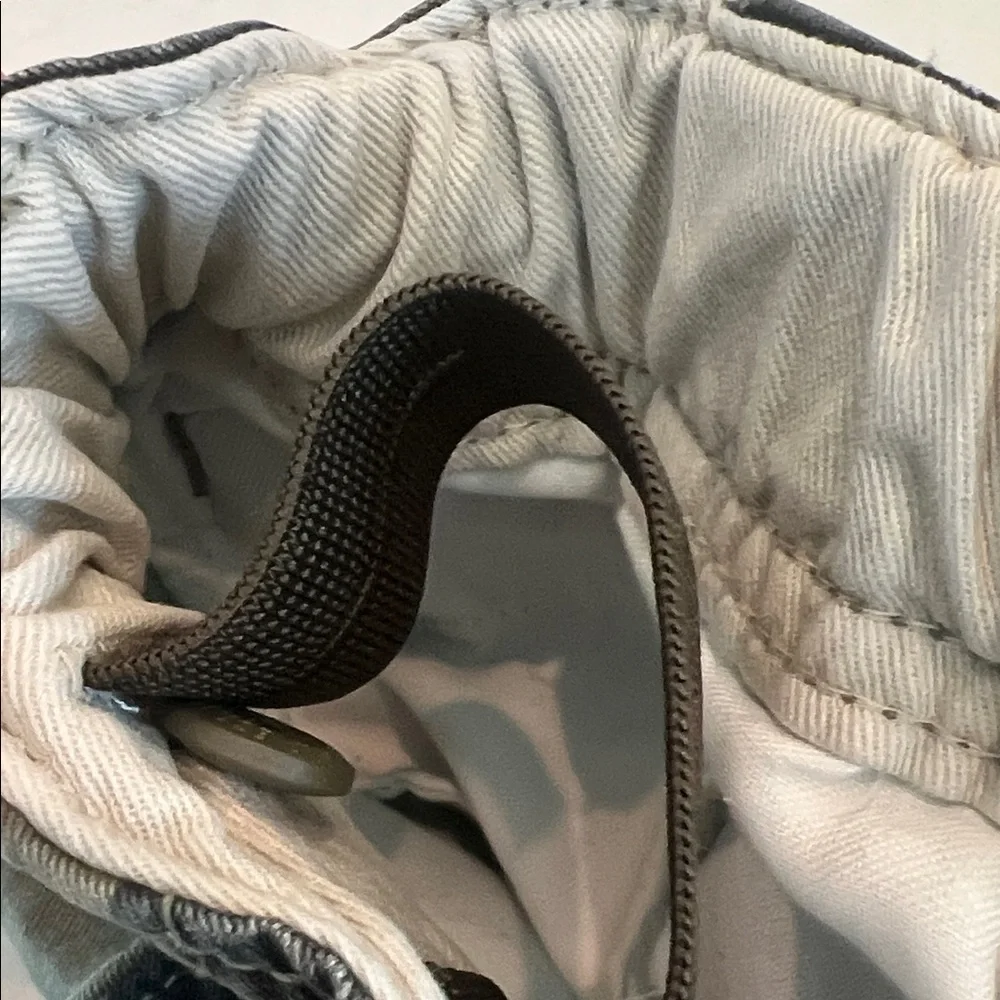 GAP Kids Boy’s Camouflage Cargo Shorts - Picture 4 of 5